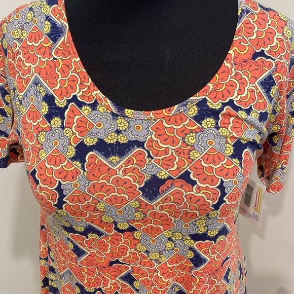 NWT Perfect T, Stretchy Scoop Neck Swing Style with side vents |Size Small - Picture 3 of 9